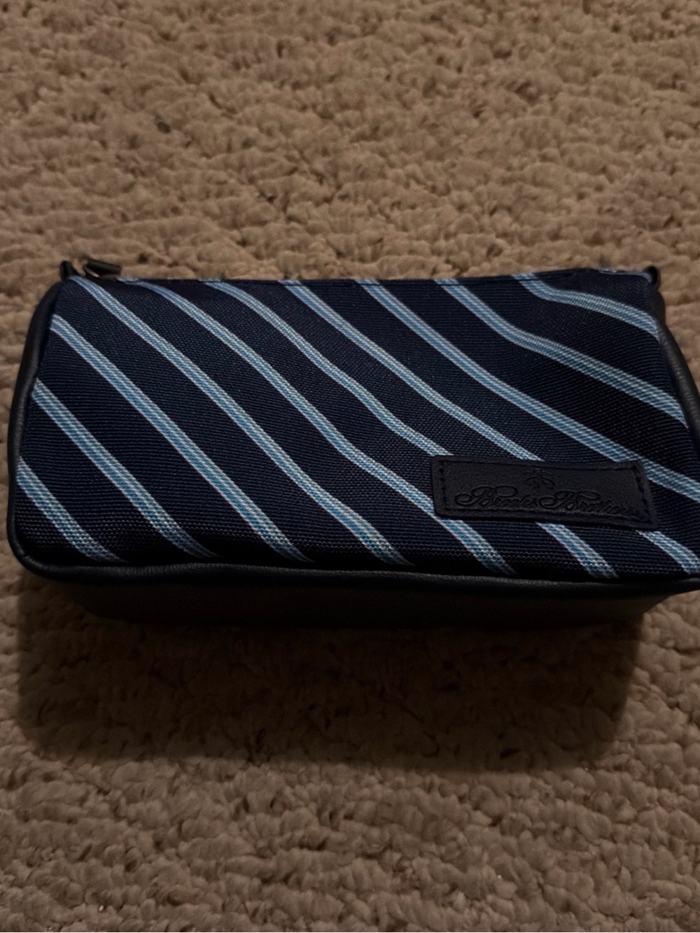 United Polaris unused amenity kit Striped Navy Travel Dopp Kit